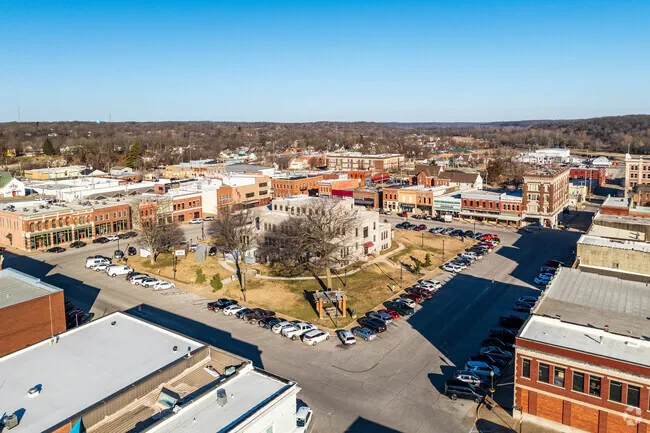 Residential and Commercial Plumbing Services in Neosho, MO Licensed emergency plumber serving Neosho MO